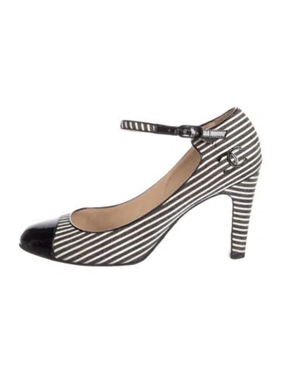 Pre-owned Chanel Vintage 2008 Pumps In Black
