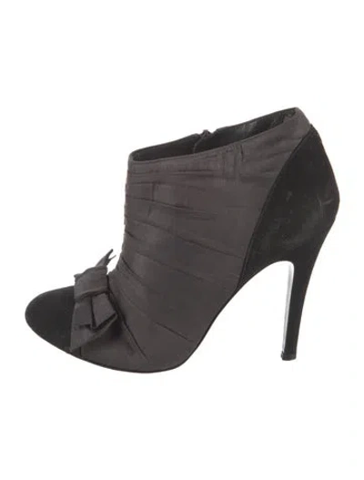 Pre-owned Chanel Vintage 2009 Boots In Multi