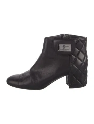 Pre-owned Chanel Vintage 2010 Boots In Black