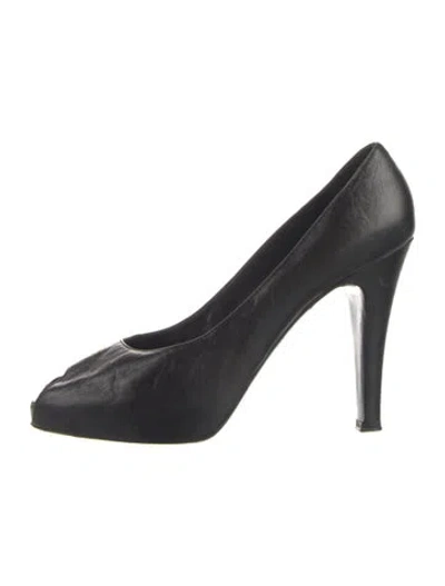 Pre-owned Chanel Vintage 2010's Pumps In Black