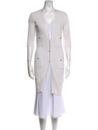 Pre-owned Chanel Vintage 2010 Sweater In White