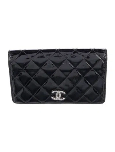 Pre-owned Chanel Vintage 2010-2011 Bifold Wallet In Black