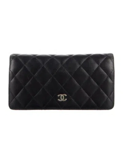 Pre-owned Chanel Vintage 2010-2011 Wallet In Black