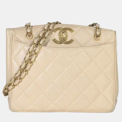 Pre-owned Chanel Vintage Beige Quilted Lambskin Cc Shoulder Tote In Sand