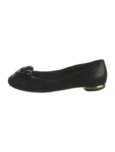 Pre-owned Chanel Vintage Camellia Accent Ballet Flats In Black/gold