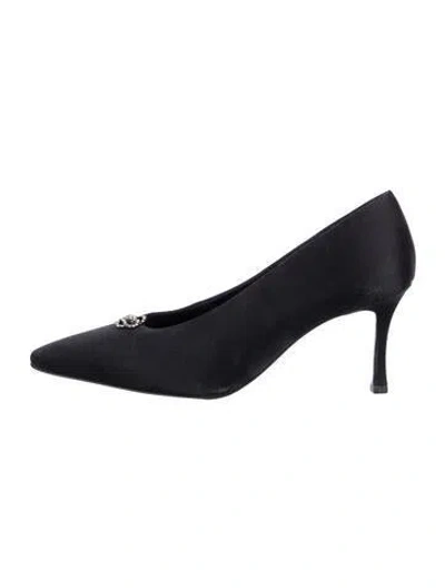 Pre-owned Chanel Vintage Camellia Accent Pumps In Black