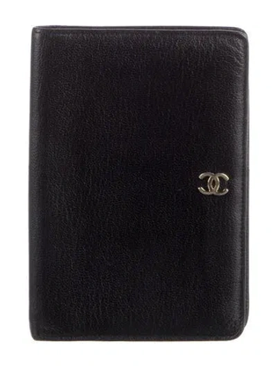 Pre-owned Chanel Vintage Cc Bi Fold Wallet In Black