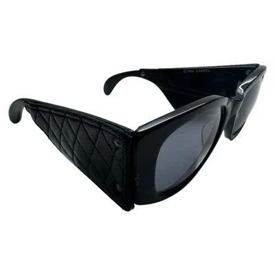 Pre-owned Chanel Vintage  1988 Quilted Leather Sunglasses � Iconic Runway-era Rarity In Black