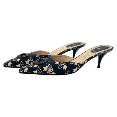 Pre-owned Chanel Vintage  2006 Script Floral Cc Logo Kitten Heel Pointed Toe Mules 39.5 In Black