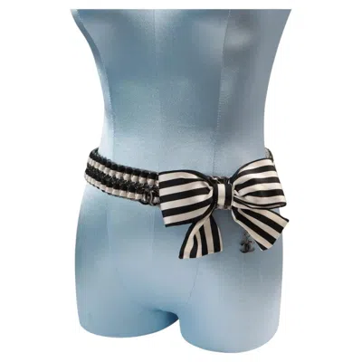 Pre-owned Chanel Vintage  Black And White Satin Bow Gold Belt, Cirac 2006
