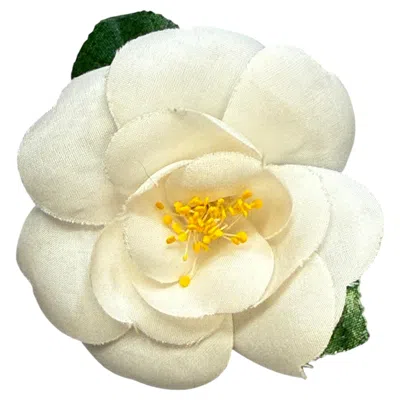 Pre-owned Chanel Vintage  Camellia Brooch With Leaves 80s-90s In Beige