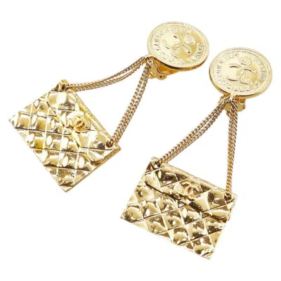 Pre-owned Chanel Vintage Coco Mark Swing Earrings In Gold