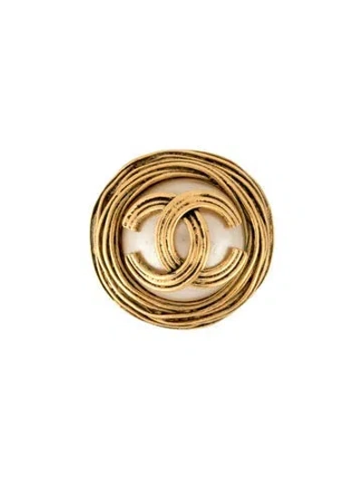 Pre-owned Chanel Vintage Faux Pearl Cc Clip-on Single Earring In Multi