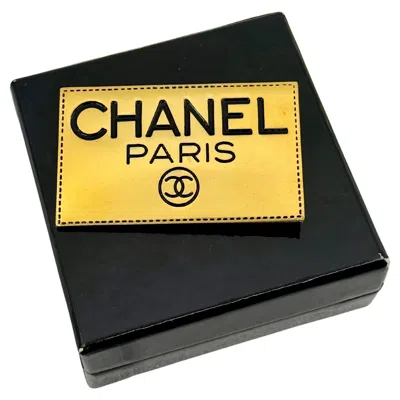 Pre-owned Chanel Vintage Gold  Paris Cc Plate Brooch In Multi