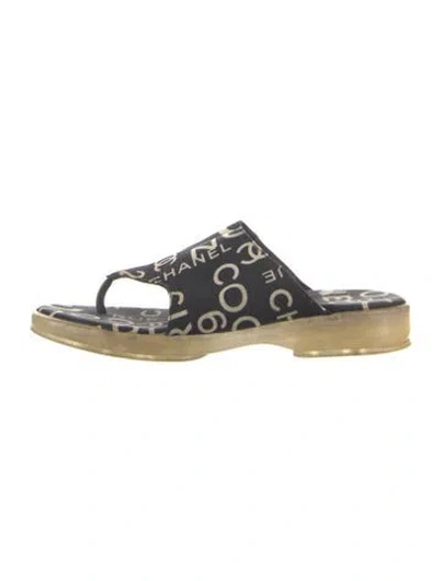 Pre-owned Chanel Vintage Graphic Print Flip Flops In Black