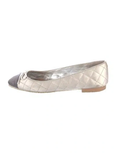 Pre-owned Chanel Vintage Interlocking Cc Logo Ballet Flats In Grey