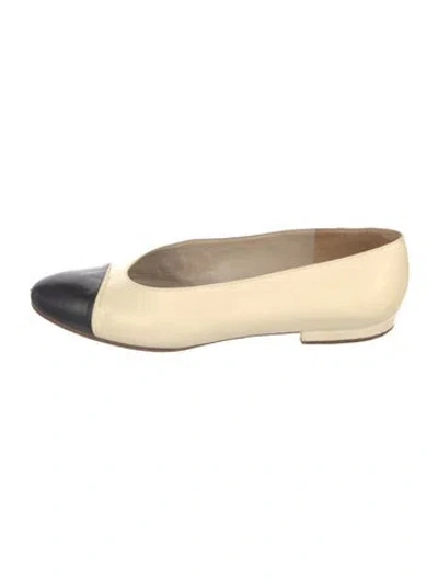 Pre-owned Chanel Vintage Interlocking Cc Logo Ballet Flats In Neutral