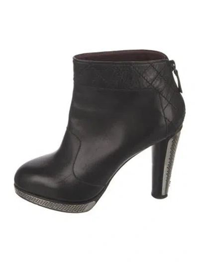 Pre-owned Chanel Vintage Interlocking Cc Logo Boots In Black