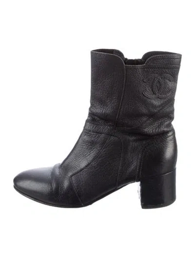 Pre-owned Chanel Vintage Interlocking Cc Logo Boots In Black