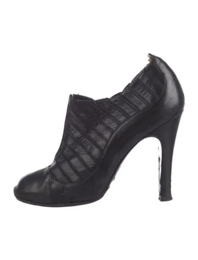 Pre-owned Chanel Vintage Interlocking Cc Logo Boots In Black