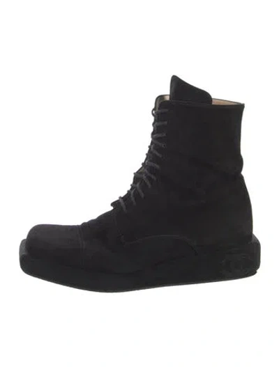 Pre-owned Chanel Vintage Interlocking Cc Logo Combat Boots In Black