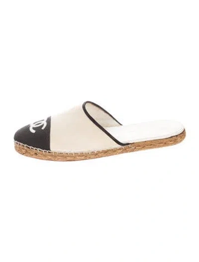Pre-owned Chanel Vintage Interlocking Cc Logo Espadrilles In White