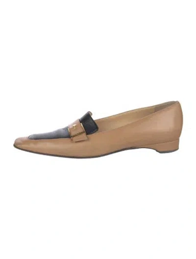 Pre-owned Chanel Vintage Interlocking Cc Logo Loafers In Neutrals