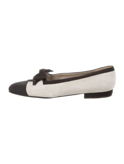 Pre-owned Chanel Vintage Interlocking Cc Logo Loafers In White
