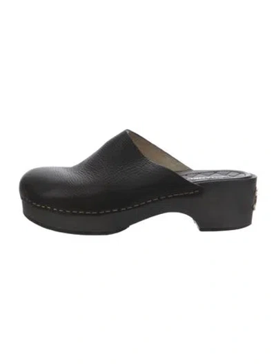 Pre-owned Chanel Vintage Interlocking Cc Logo Mules In Black