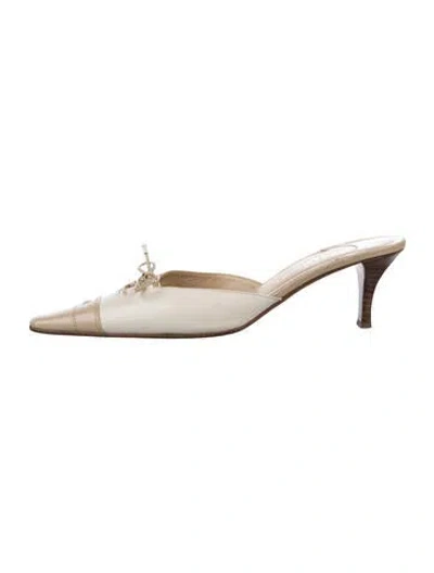Pre-owned Chanel Vintage Interlocking Cc Logo Mules In Neutrals