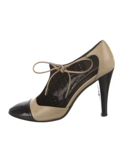 Pre-owned Chanel Vintage Interlocking Cc Logo Pumps