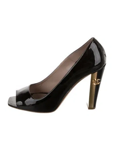 Pre-owned Chanel Vintage Interlocking Cc Logo Pumps In Black