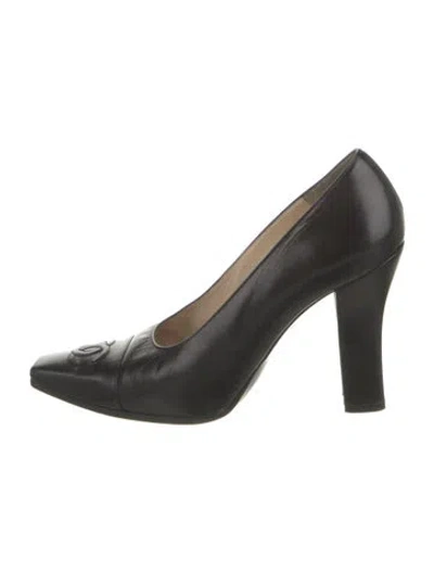 Pre-owned Chanel Vintage Interlocking Cc Logo Pumps In Black