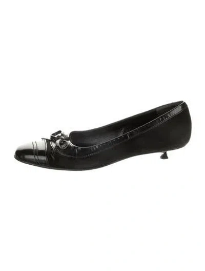 Pre-owned Chanel Vintage Interlocking Cc Logo Pumps In Black