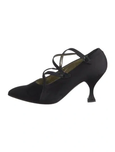 Pre-owned Chanel Vintage Interlocking Cc Logo Pumps In Black