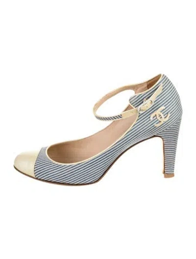 Pre-owned Chanel Vintage Interlocking Cc Logo Pumps In Blue