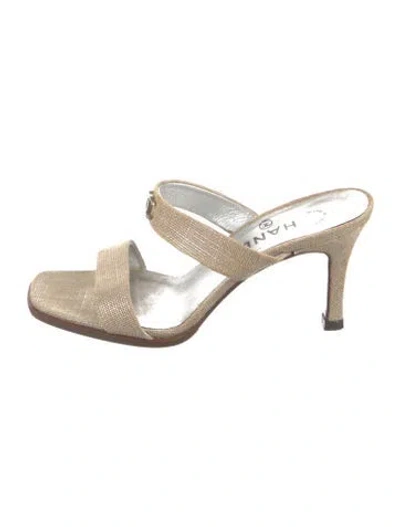 Pre-owned Chanel Vintage Interlocking Cc Logo Slides In Neutral