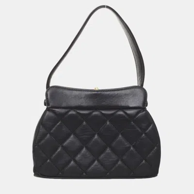 Pre-owned Chanel Vintage Kelly Kiss Lock In Black