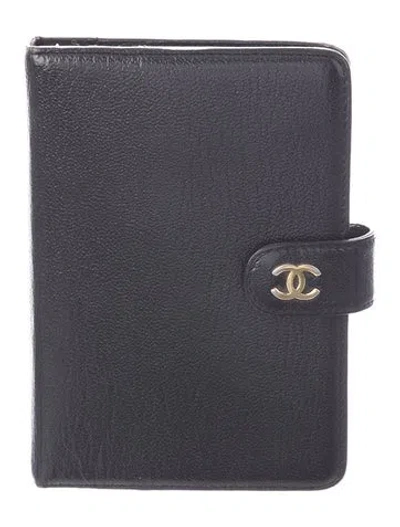 Pre-owned Chanel Vintage Leather Agenda Cover In Black