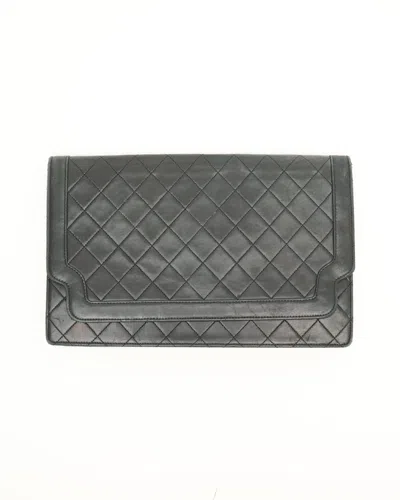 Pre-owned Chanel Vintage Leather Clutch Bag In Black
