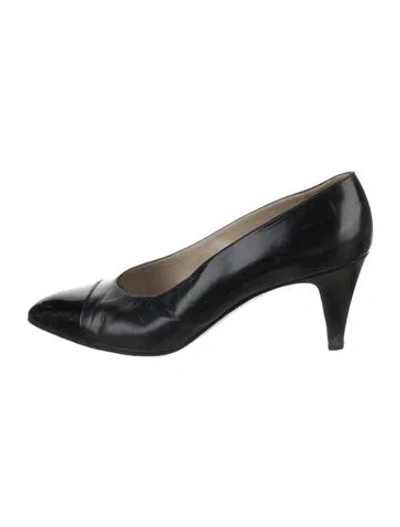 Pre-owned Chanel Vintage Leather Pumps In Black