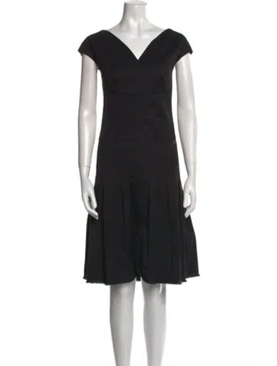 Pre-owned Chanel Vintage Midi Length Dress In Black