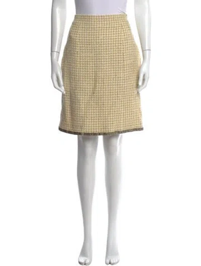 Pre-owned Chanel Vintage Mini Skirt In Yellow