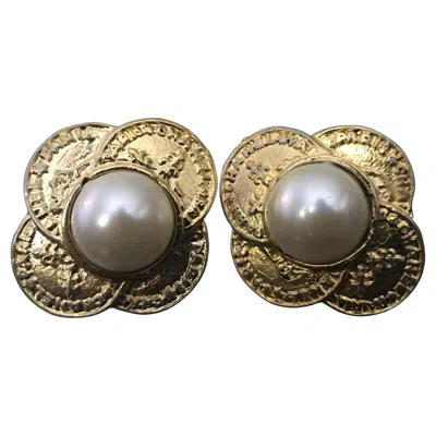 Pre-owned Chanel Vintage Pearl Clip-on Earrings, 20th Century, Good Condition In Multi