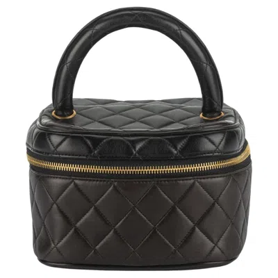 Pre-owned Chanel Vintage Quilted Cosmetic Case In Black