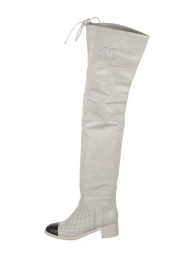 Pre-owned Chanel Vintage Quilted Pattern Lace-up Boots In White