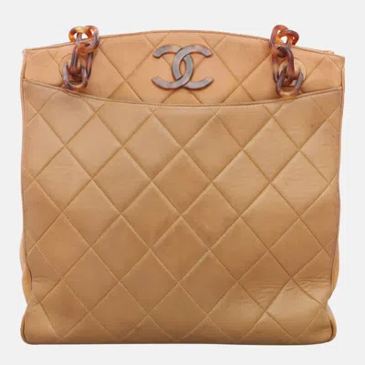 Pre-owned Chanel Vintage Quilted Shopper Tote