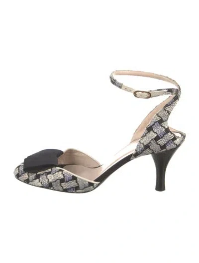 Pre-owned Chanel Vintage Tweed Pattern Pumps In Blue/white