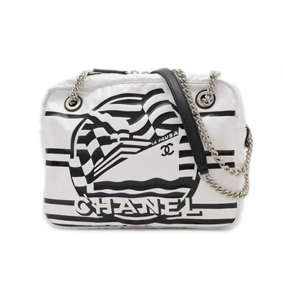 Pre-owned Chanel Vinyl Shoulder Bag () In Multi