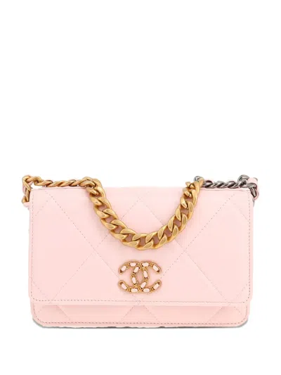 Pre-owned Chanel Wallet On Chain 19 Shoulder Bag In Pink